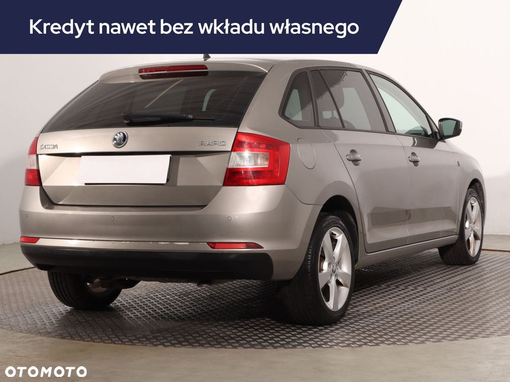 Skoda RAPID - 7
