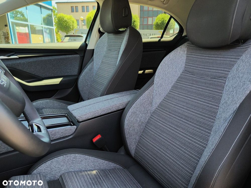 Skoda Superb 2.0 TSI Selection DSG - 12