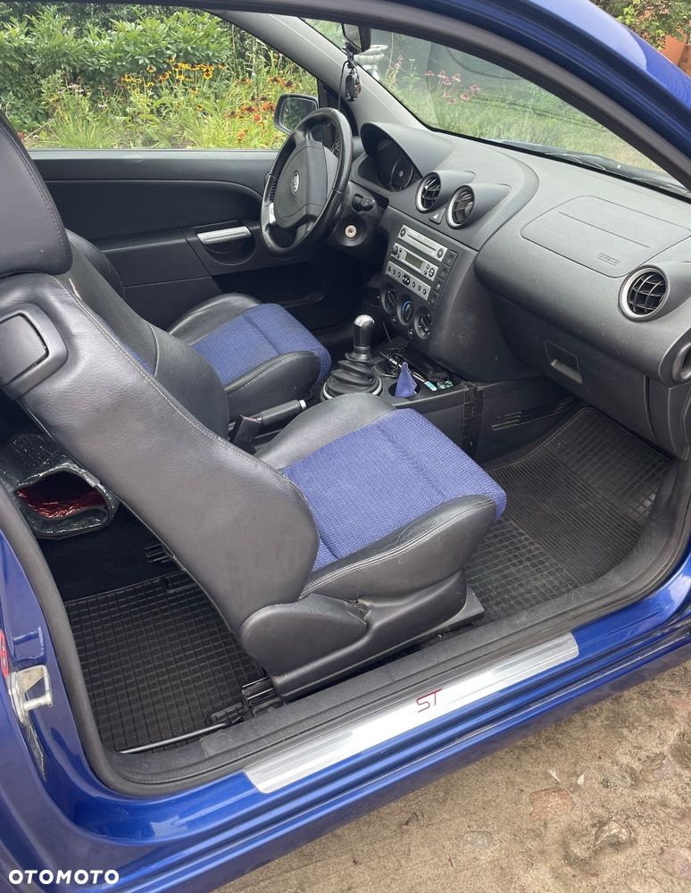Ford Fiesta 2.0 ST - 7