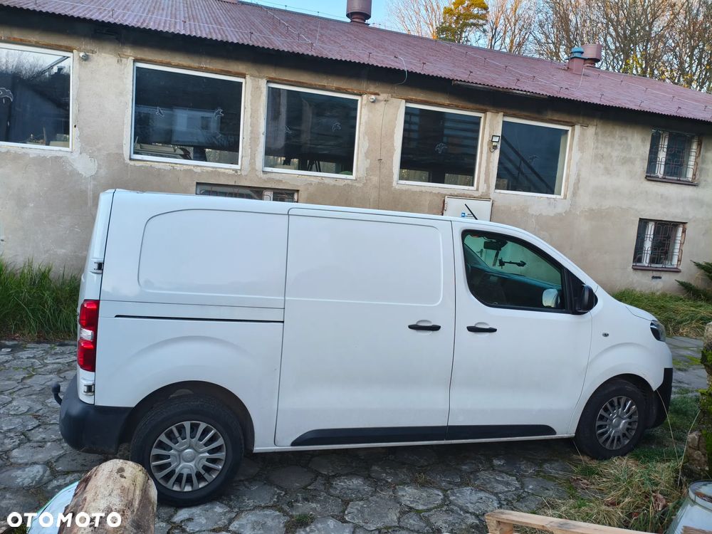 Toyota Proace Medium 2,0 Activ D4D120 - 3