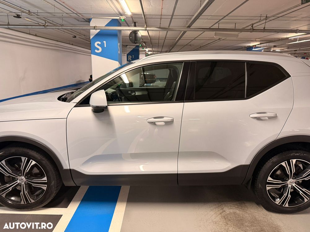 Volvo XC 40 B4 B AWD Geartronic Momentum Pro - 5