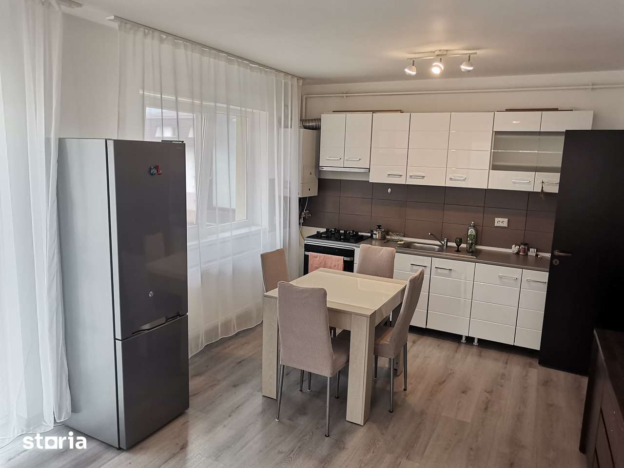 Apartament cu 2 camere Sânpetru — fotografia 3