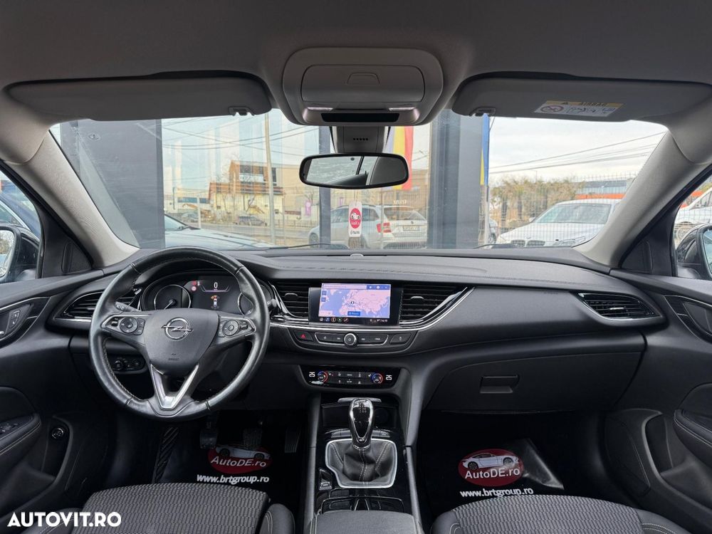 Opel Insignia - 8