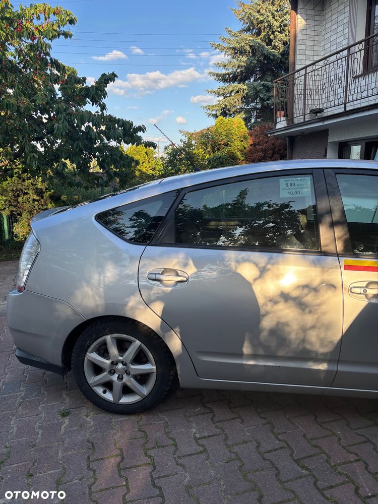 Toyota Prius 1.5 VVT-i Sol (nav) - 3