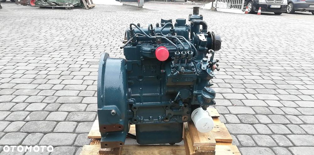 SILNIK KUBOTA D722 14.9 kW  IDEALNY 7900 netto - 8