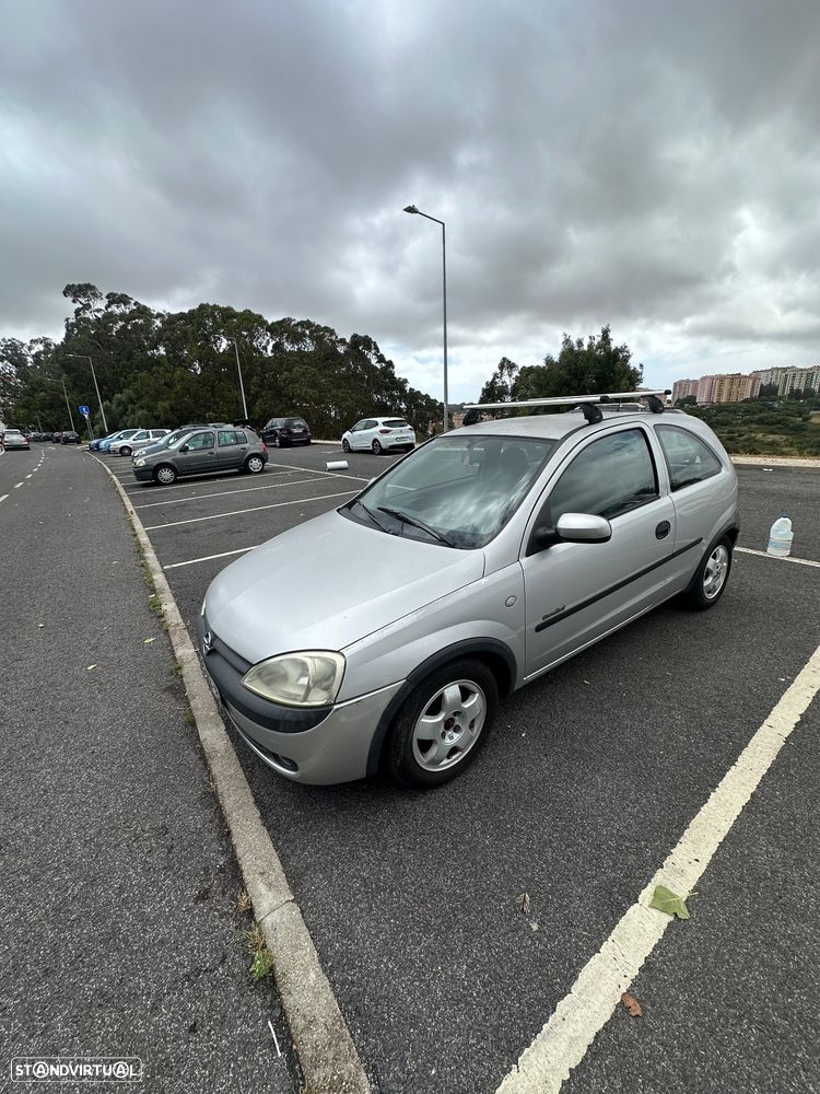 Opel Corsa 1.2 16V Confort - 16