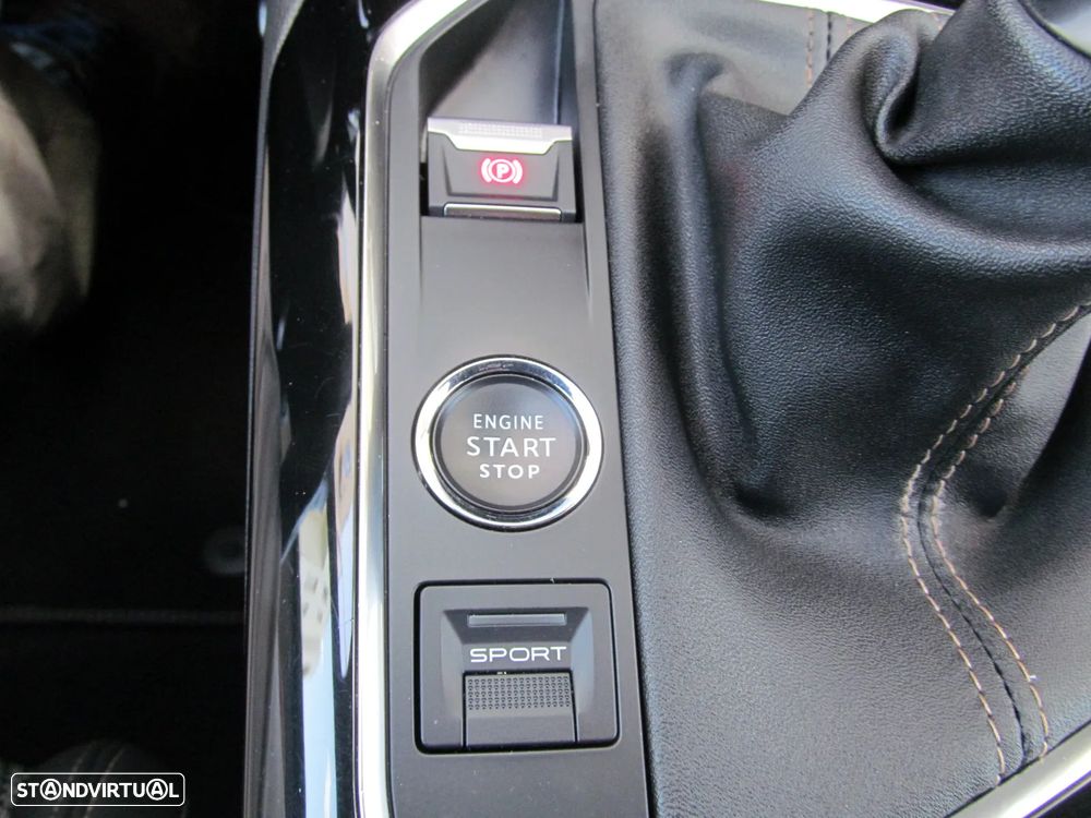 Peugeot 5008 1.2 PureTech GT Line - 24