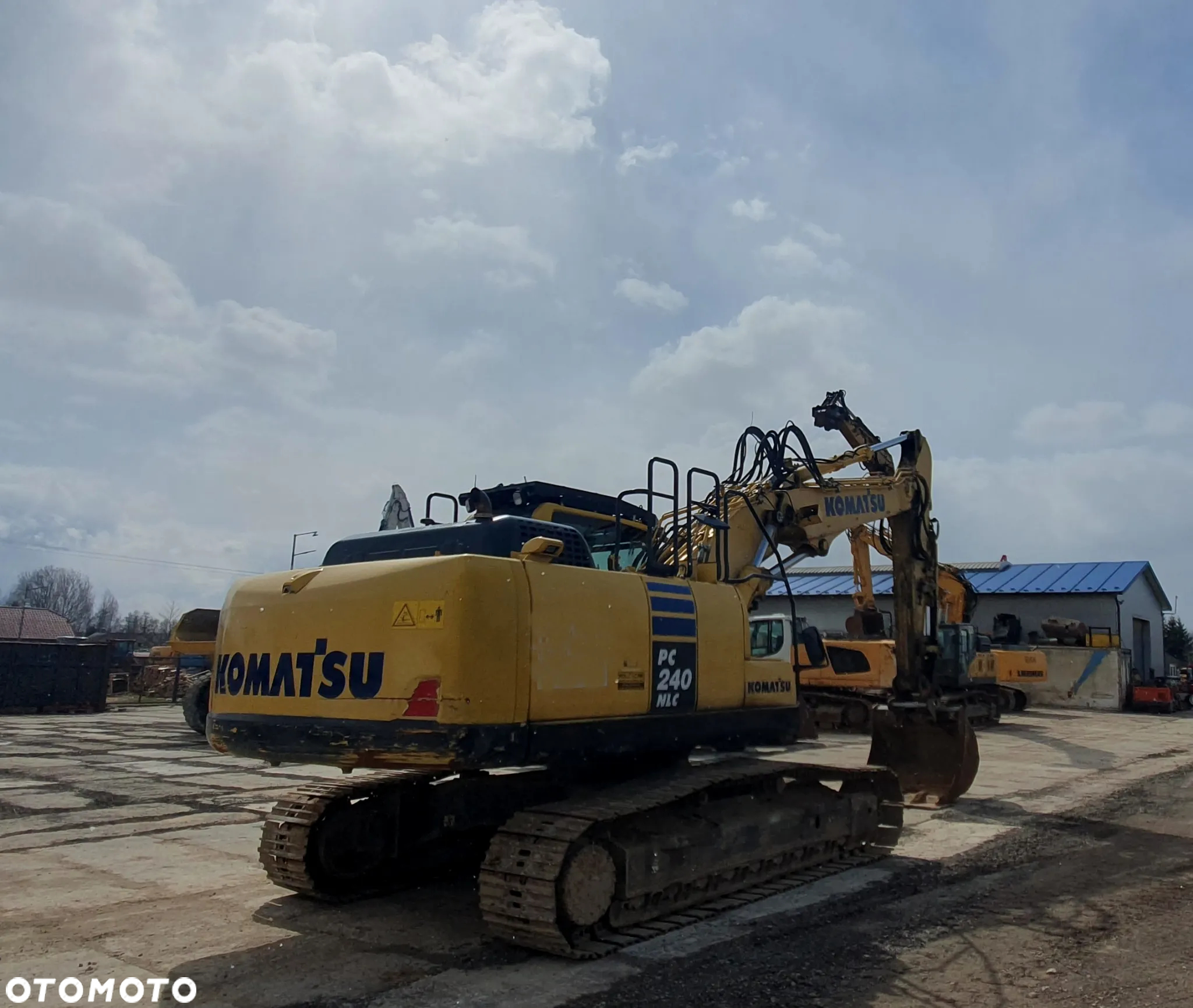 Komatsu PC240 NLC-10 - 4