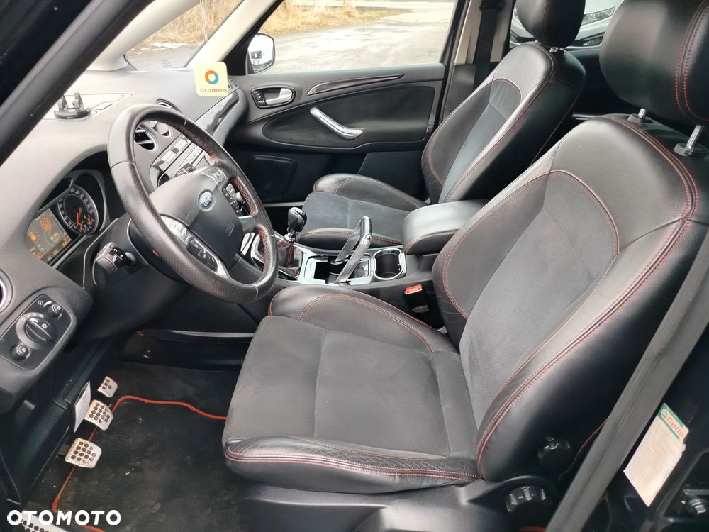 Ford S-Max - 23