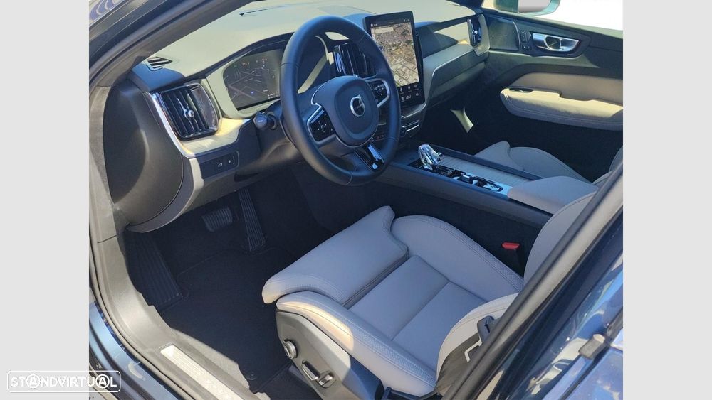 Volvo XC 60 2.0 T6 PHEV Plus Bright AWD - 14