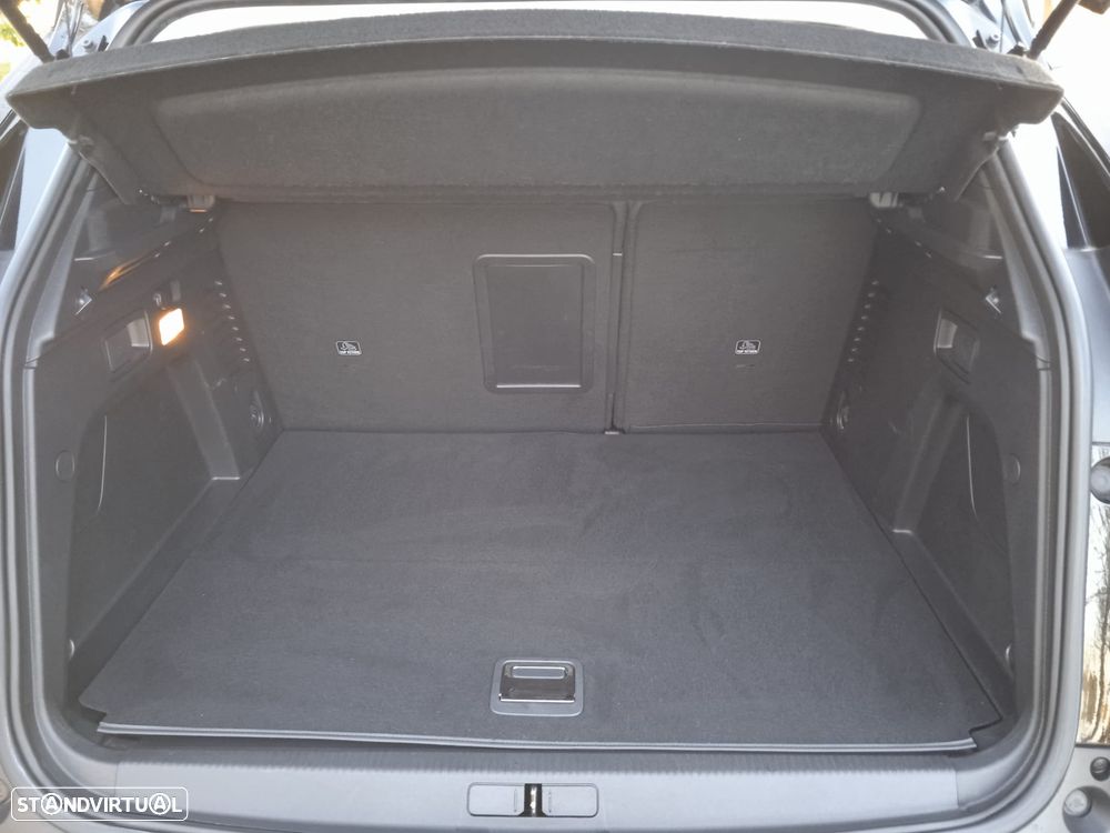 Peugeot 3008 1.6 Hybrid Allure Pack e-EAT8 - 43