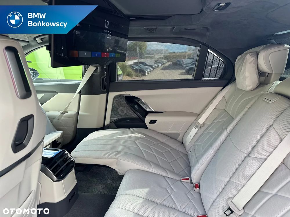 BMW Seria 7 - 19