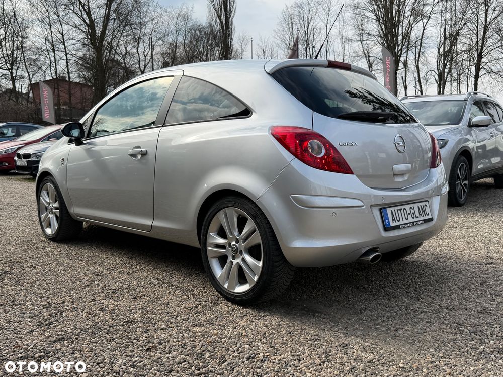 Opel Corsa 1.4 16V Sport - 25