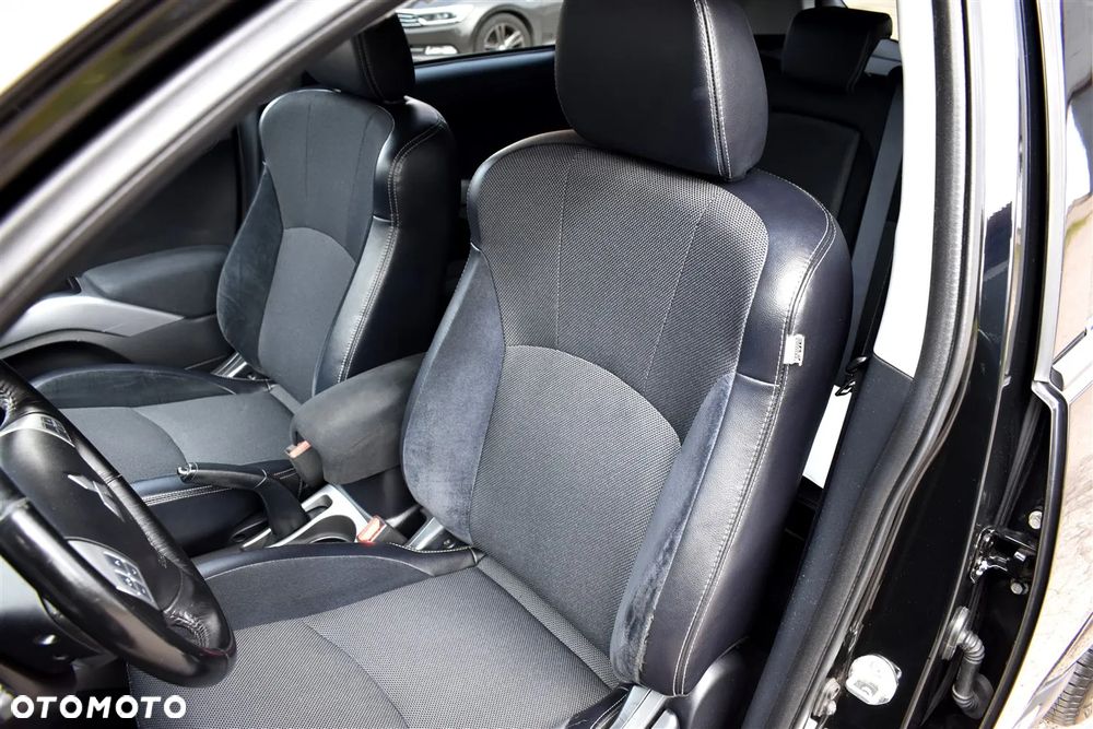 Mitsubishi Outlander 2.0 2WD Diamant Edition - 12