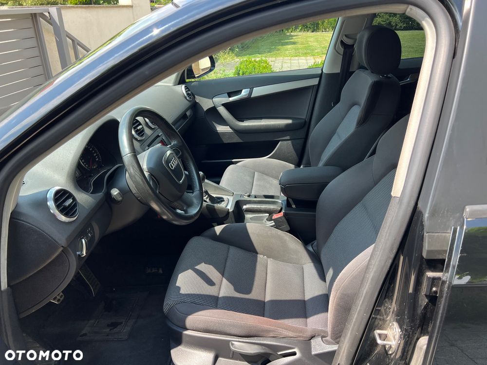 Audi A3 Sportback 1.8 TFSI Ambition - 27