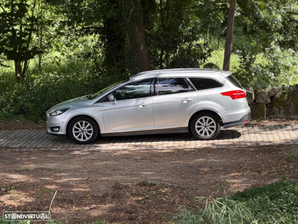 Ford Focus SW - 40