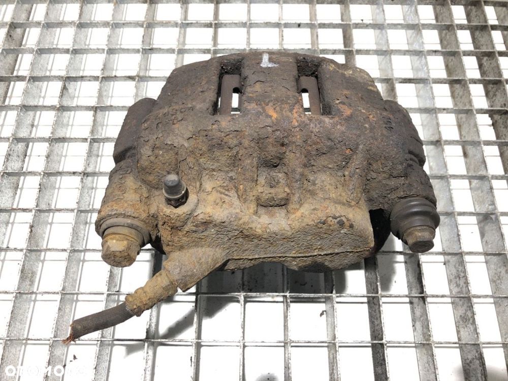 ZACISK LEWY PRZÓD - 45.00 PLN - RENAULT MASTER II Skrzynia (FD) 1998 - 2022 2.5 dCi 88 kW [120 KM] - 2