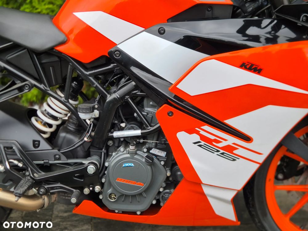 KTM RC 125 - 9