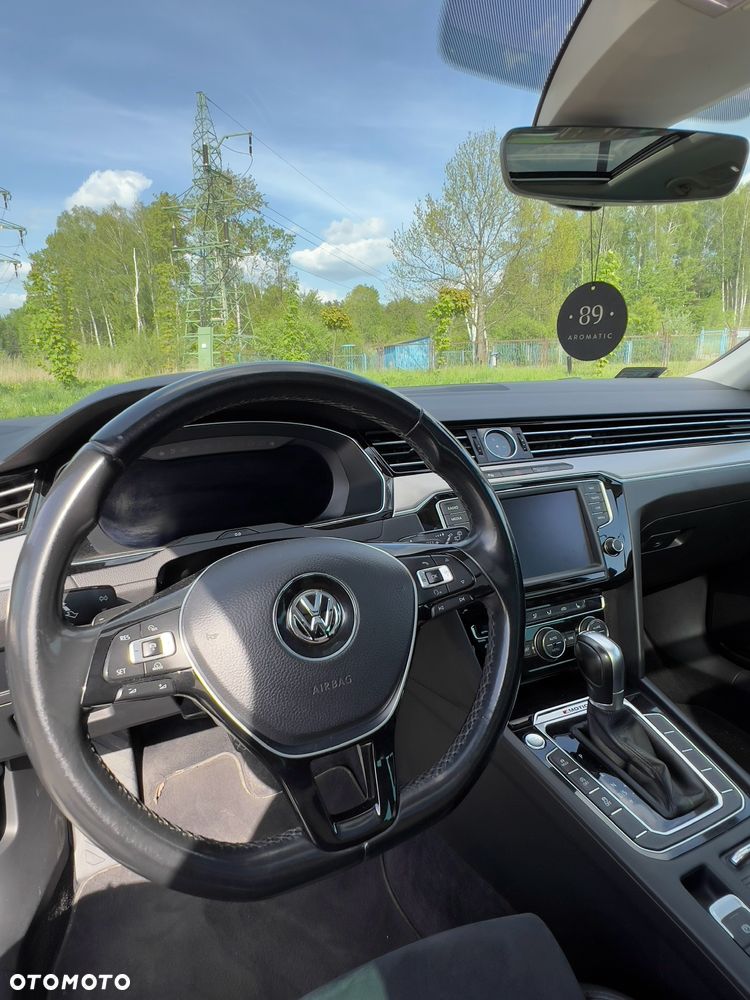 Volkswagen Passat 2.0 TDI BMT Highline DSG - 9