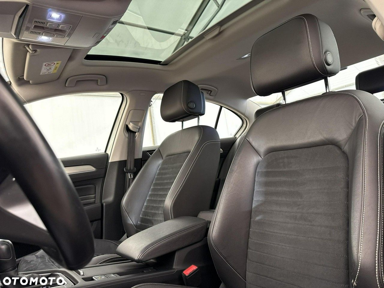 Volkswagen Passat 1.5 TSI EVO Elegance DSG - 11