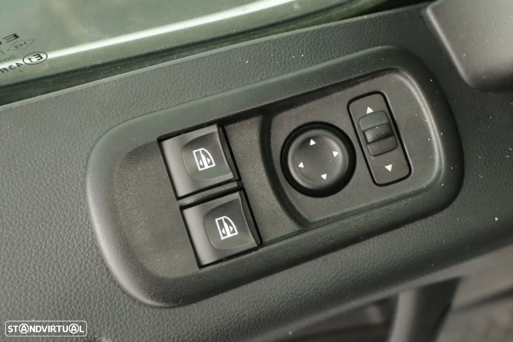 Renault master ver-2-3-dci-l2h2-3-5t - 17