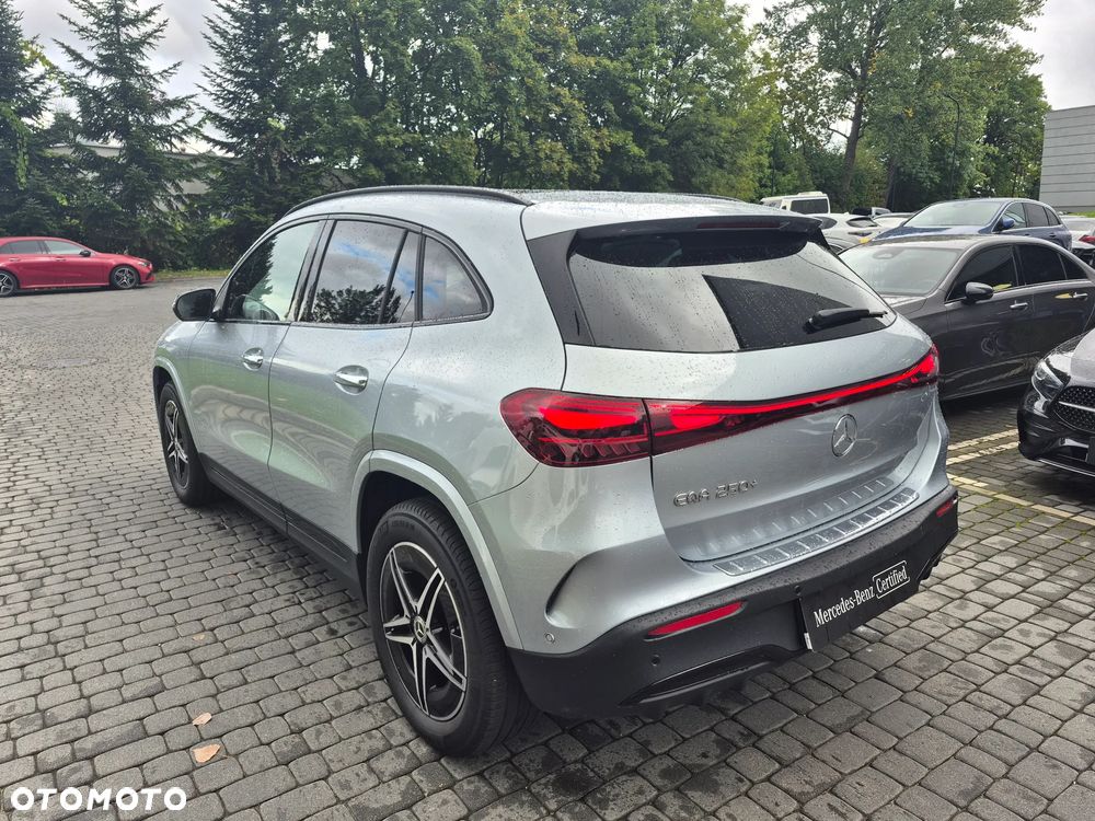 Mercedes-Benz EQA 250+ 70.5kWh AMG Line - 10