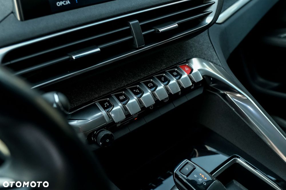 Peugeot 3008 BlueHDi 180 Stop & Start EAT8 Allure - 25