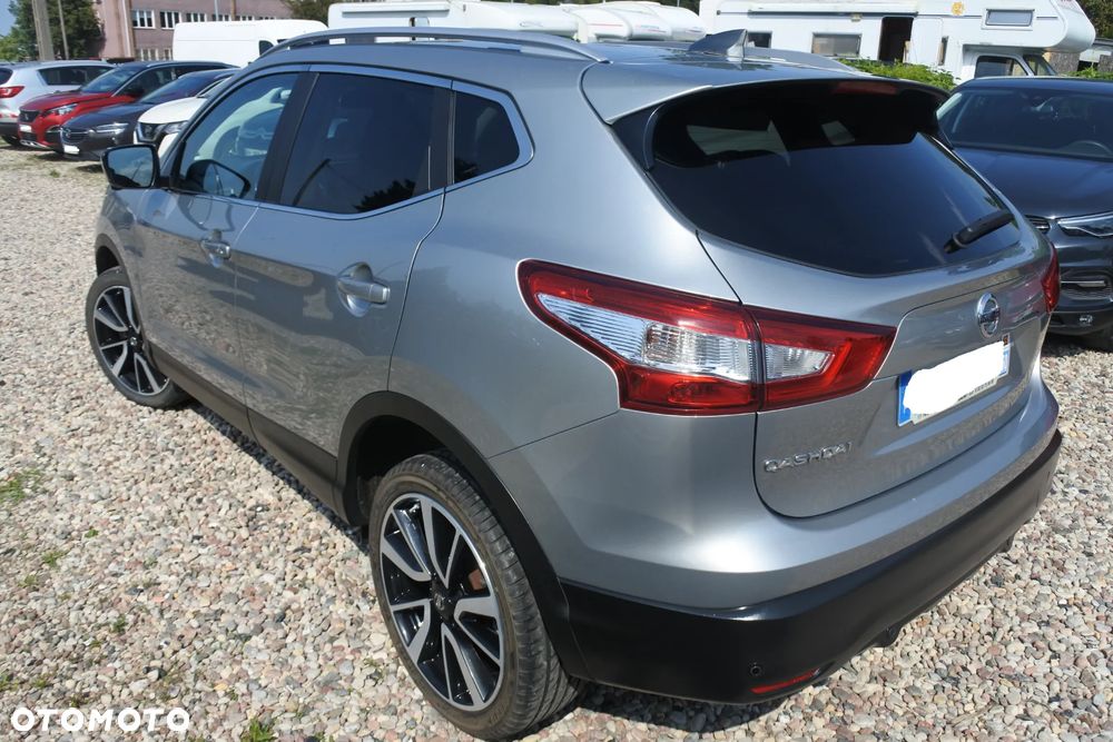 Nissan Qashqai 1.2 DIG-T Tekna EU6 - 4