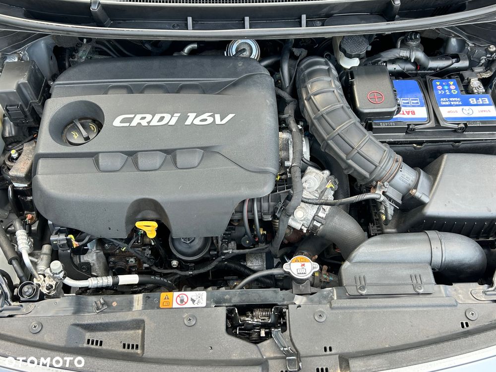 Hyundai i30 1.6 CRDi Fifa World Cup Edition - 30