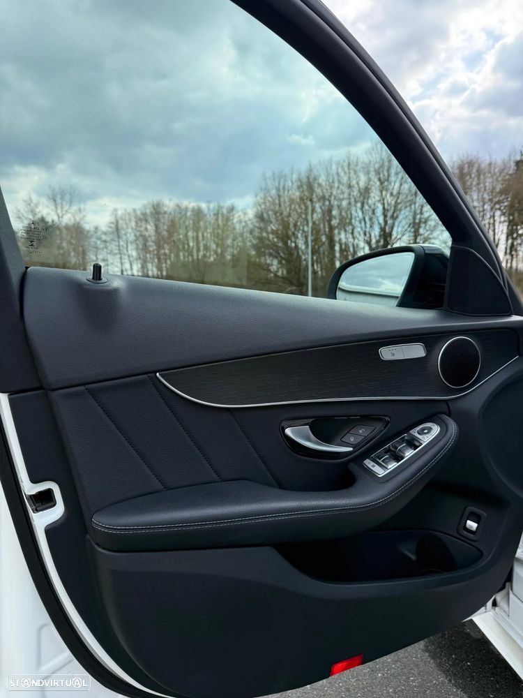 Mercedes-Benz C 300 d AMG Line - 11