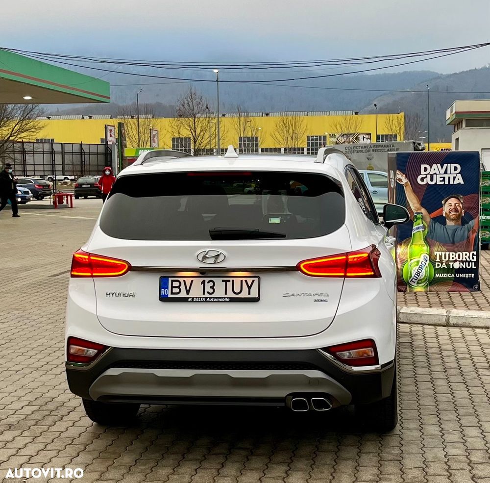 Hyundai Santa Fe 2.2 CRDi 4WD 8AT Luxury - 2