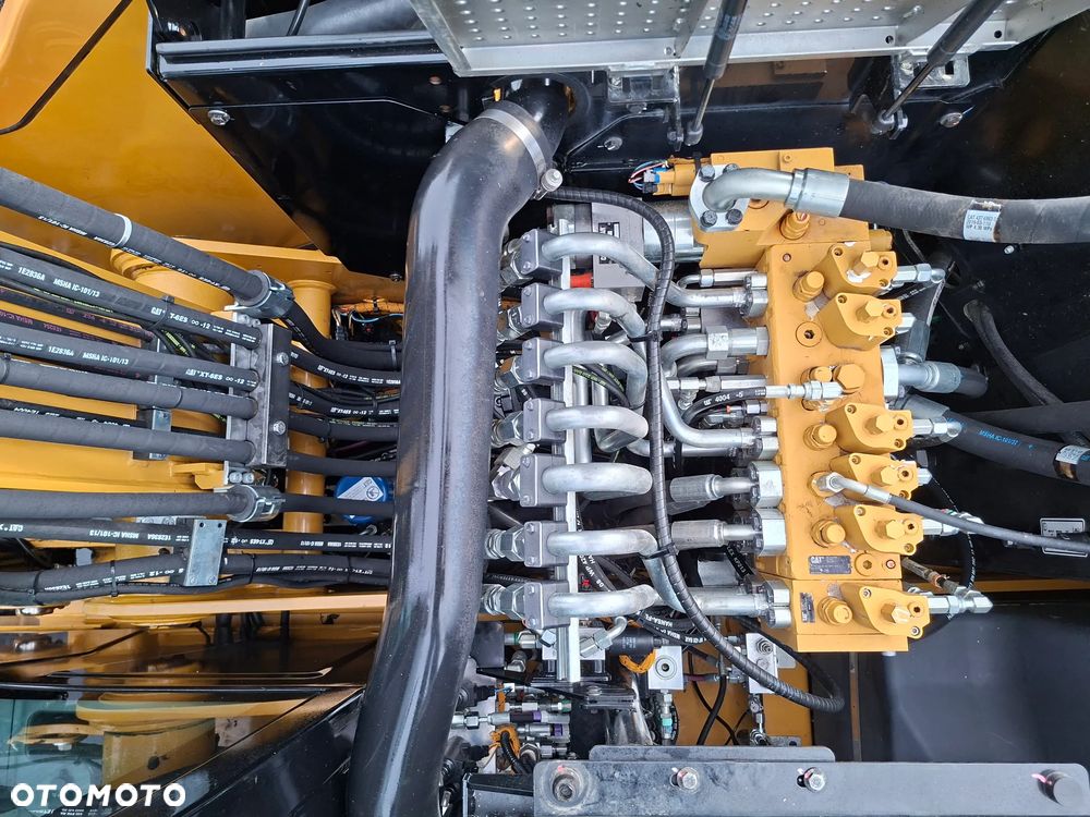 Caterpillar CAT M 316 F - 25