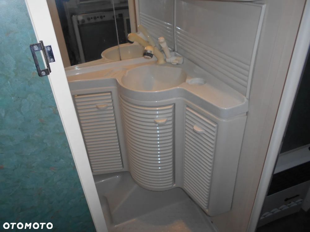 Kip GREY - LINE 42 T - 9