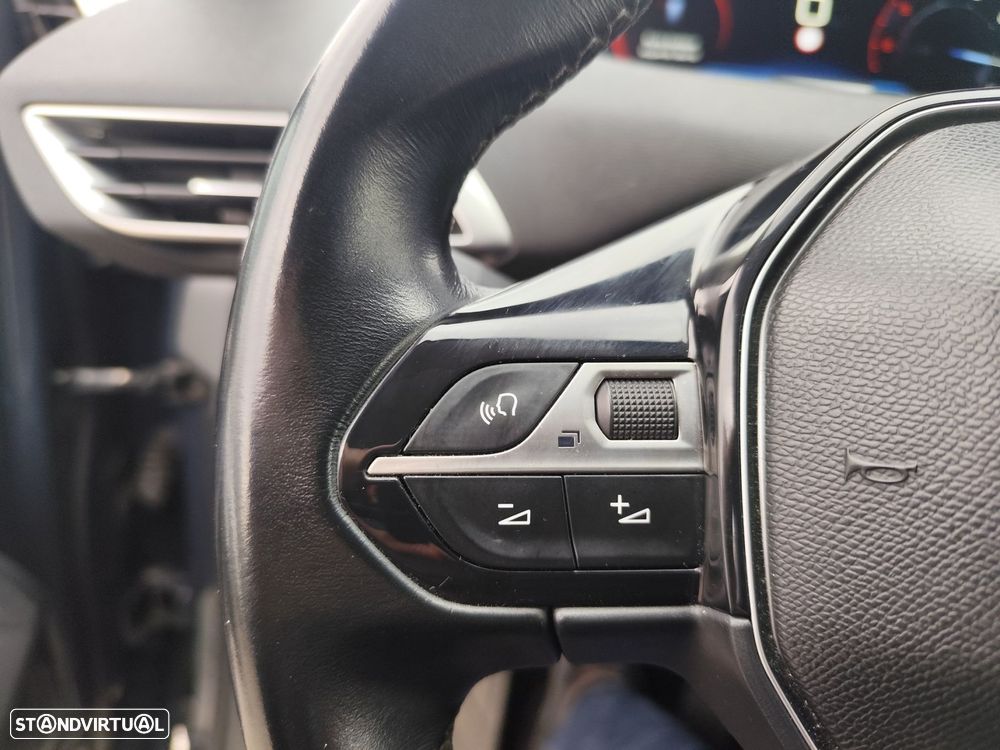 Peugeot 3008 1.6 BlueHDi Allure - 18