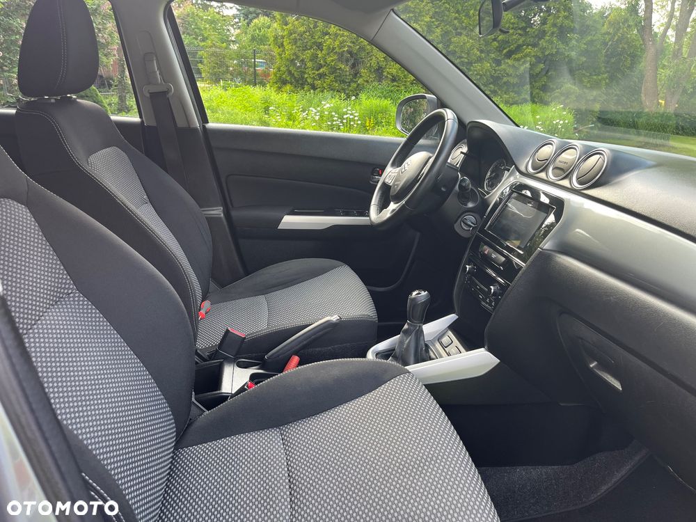 Suzuki Vitara 1.6 Premium 2WD - 10