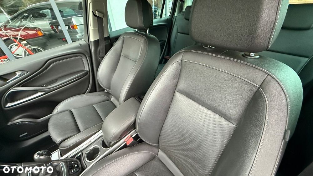 Opel Zafira - 18