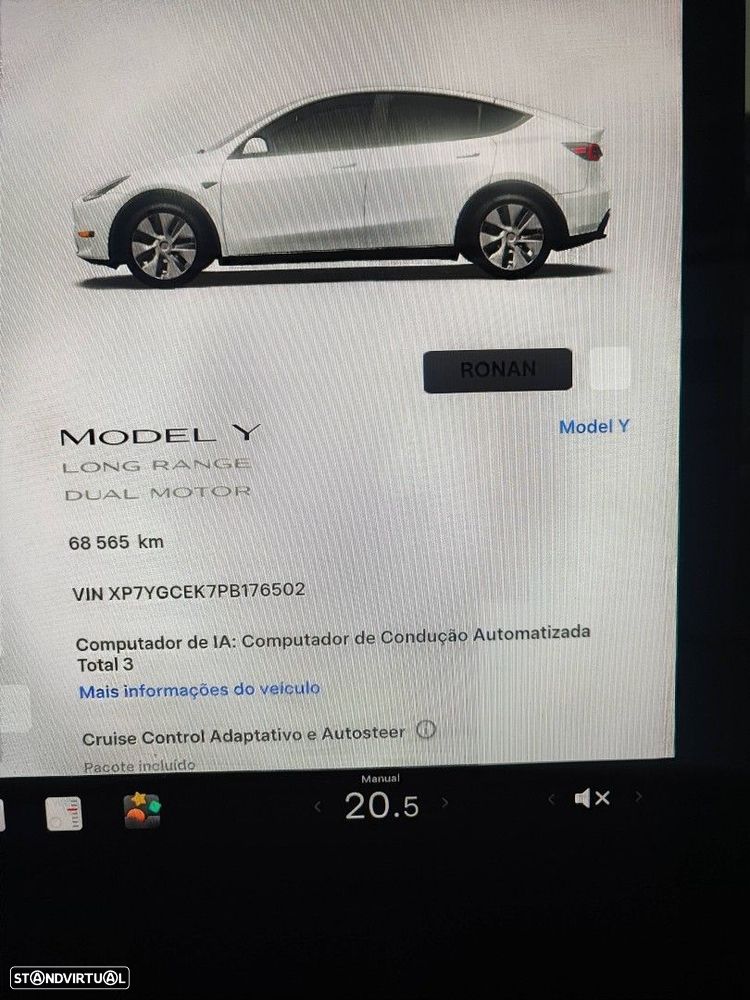 Tesla Model Y Long Range Dual Motor AWD - 12