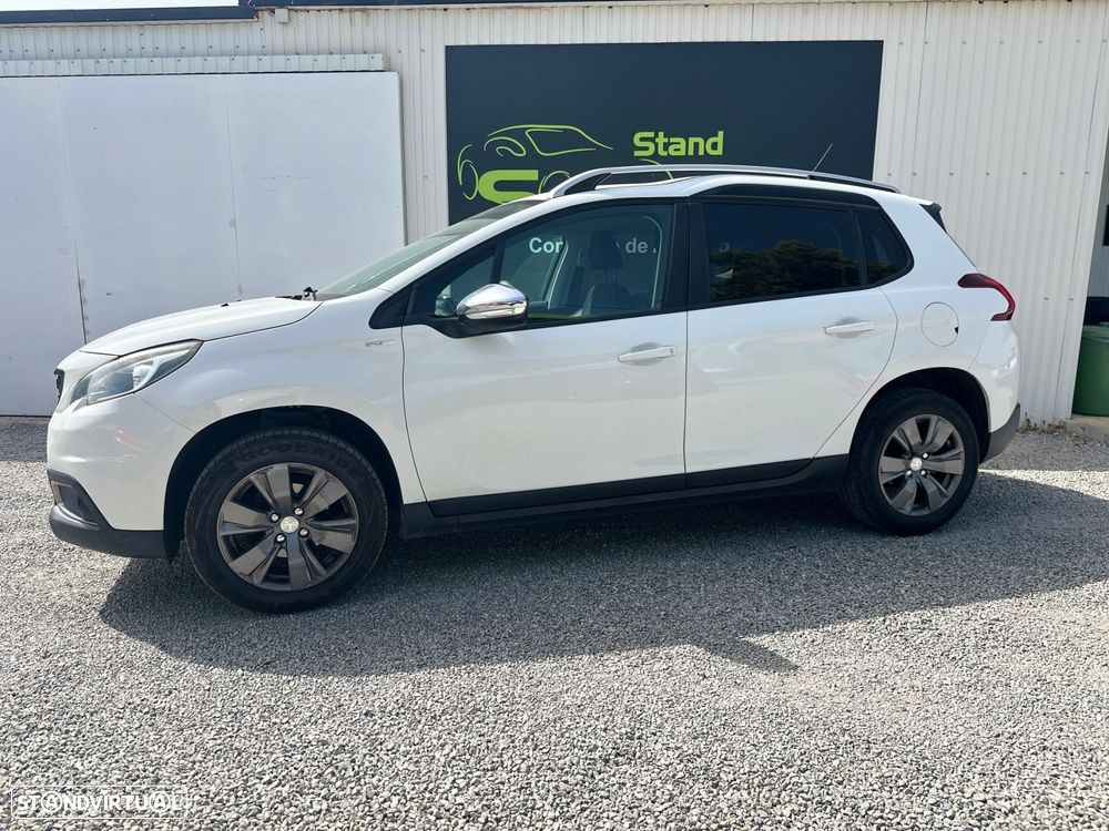 Peugeot 2008 1.2 PureTech Style - 3