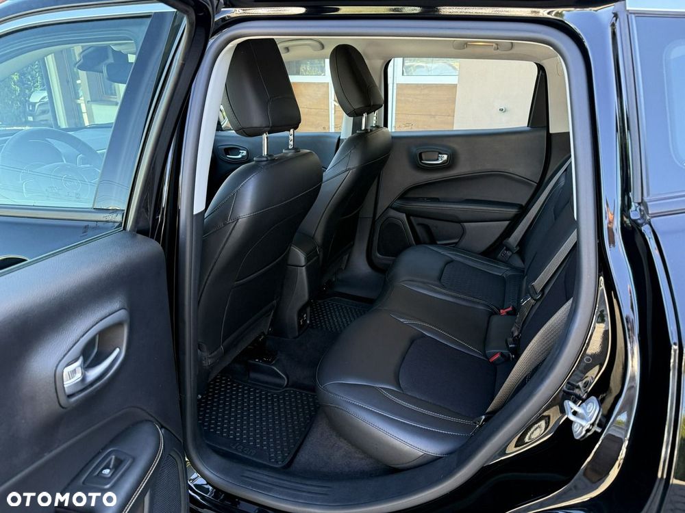 Jeep Compass 1.4 TMair Longitude FWD S&S - 28