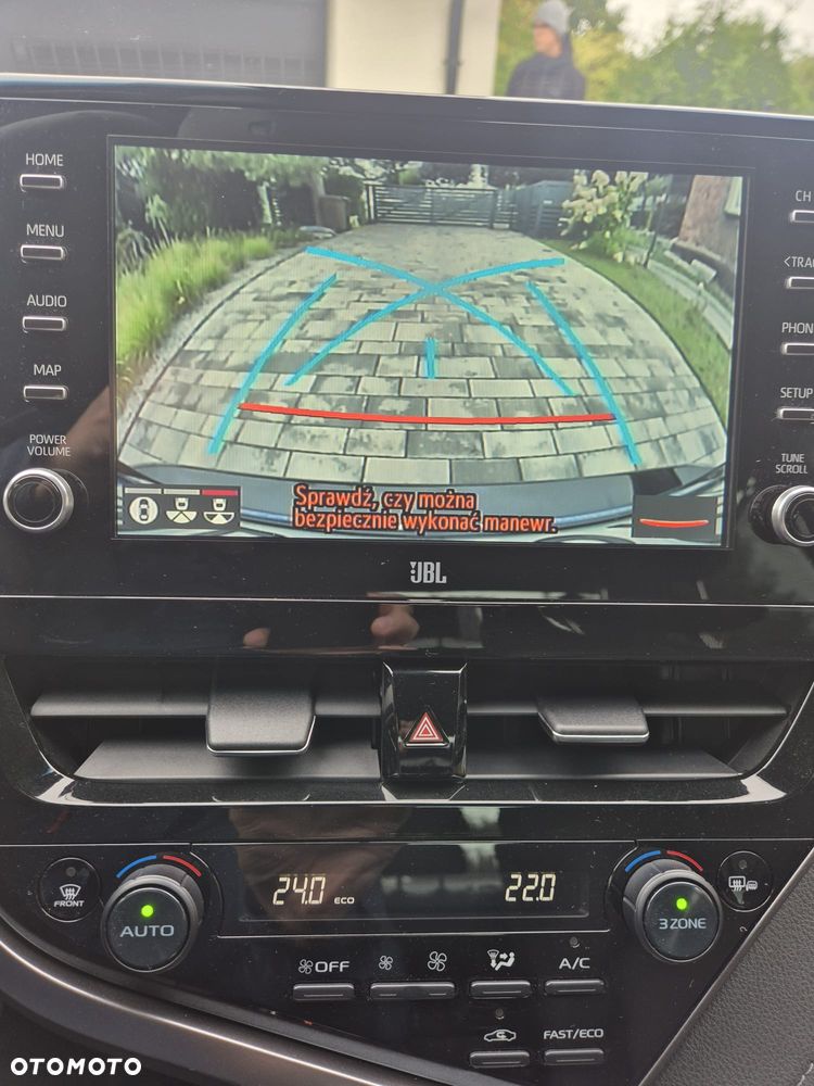Toyota Camry 2.5 Hybrid Executive CVT - 11