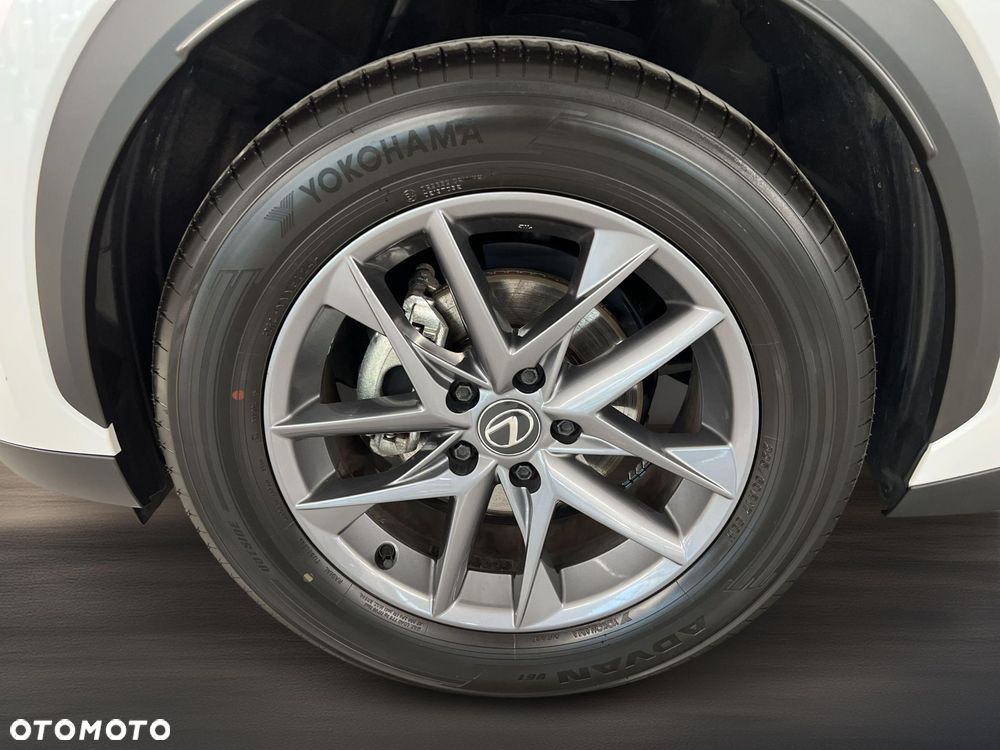 Lexus LBX 1.5 Hybrid - 20