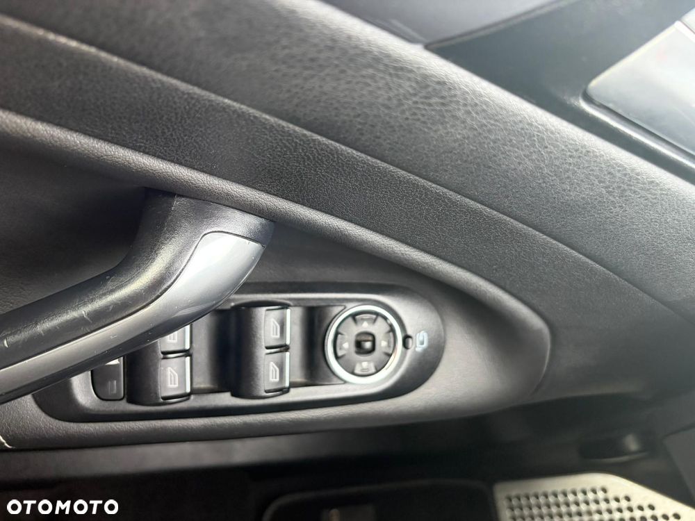 Ford Mondeo 2.0 TDCi Champions Edition - 15