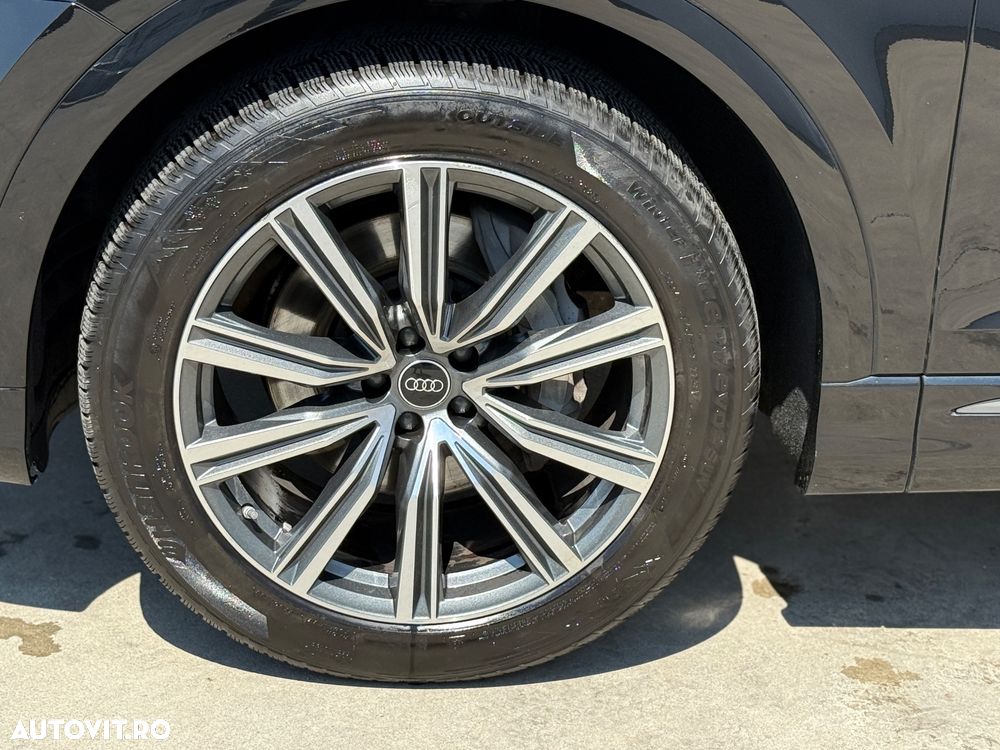 Audi Q8 3.0 55 TFSI quattro Tiptronic MHEV - 29