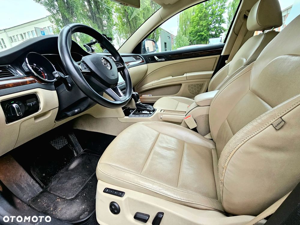 Skoda Superb 2.0 TSI Elegance DSG - 9