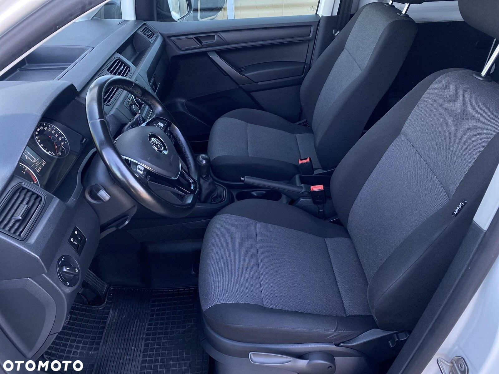 Volkswagen Caddy - 11