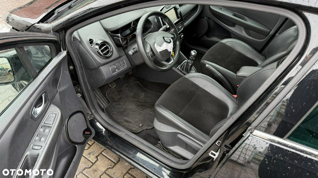 Renault Clio - 8