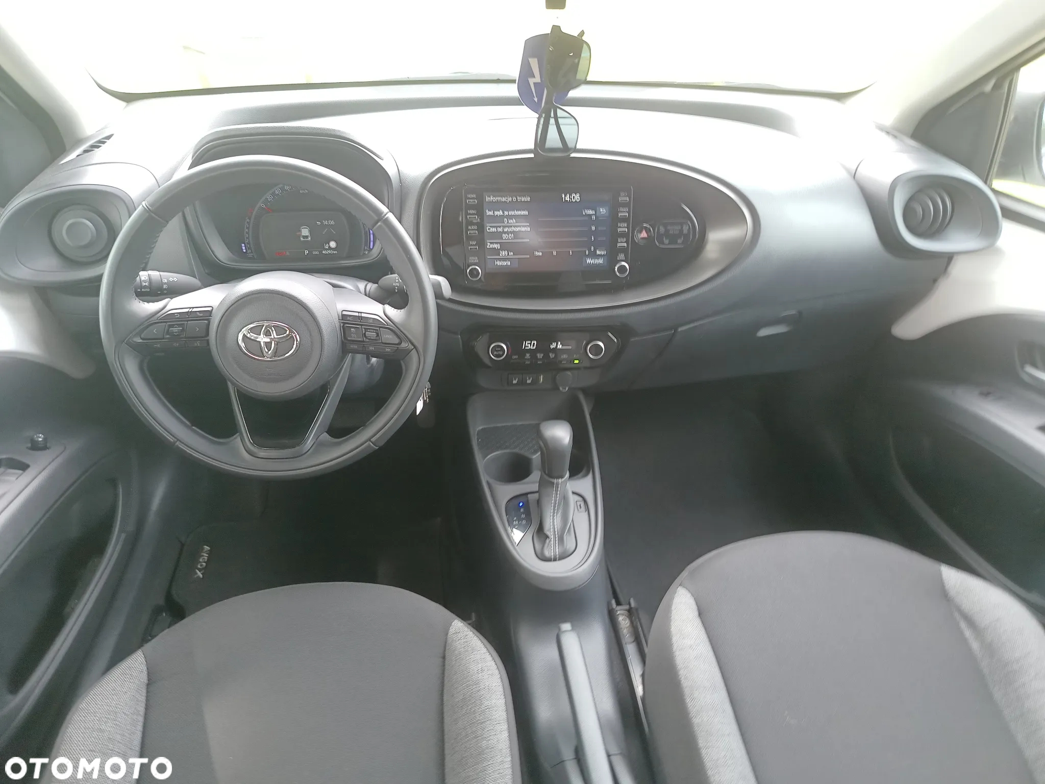 Toyota Aygo X 1.0 VVT-i Executive CVT - 13