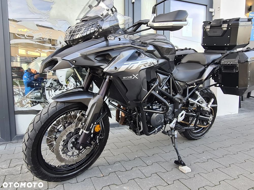 Benelli TRK 502X - 16