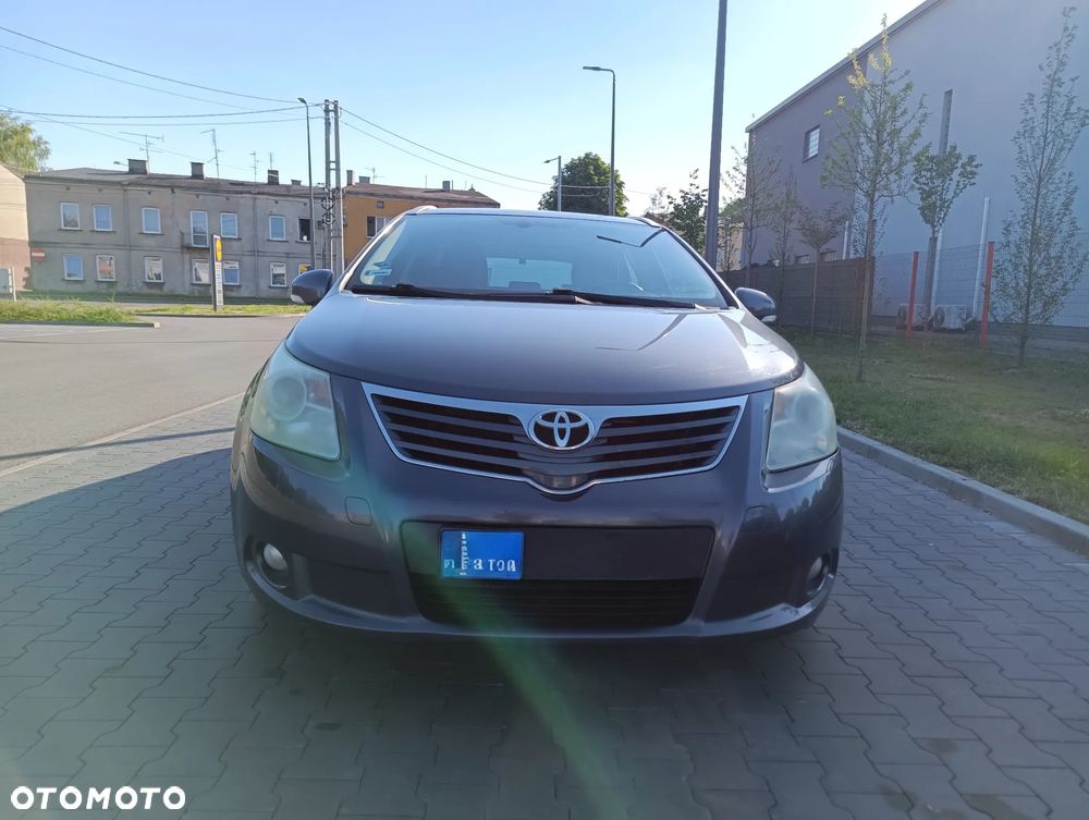 Toyota Avensis 1.8 Sol - 19