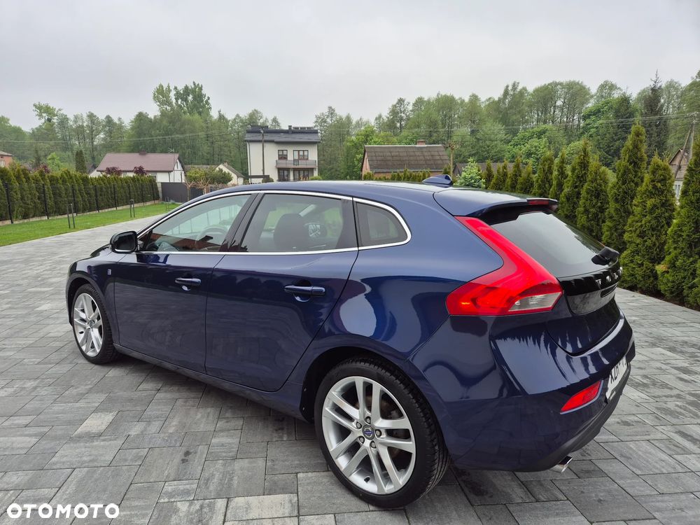Volvo V40 D4 Ocean Race - 12